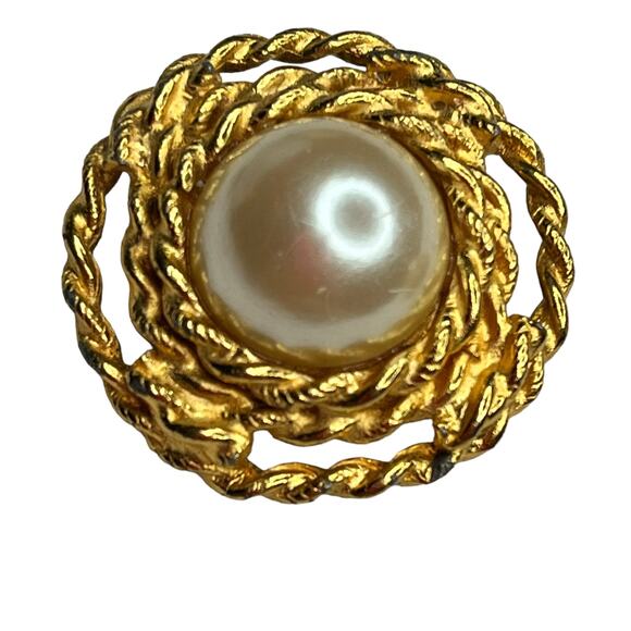 Vintage gold with pearl earrings - Picture 2 of 6